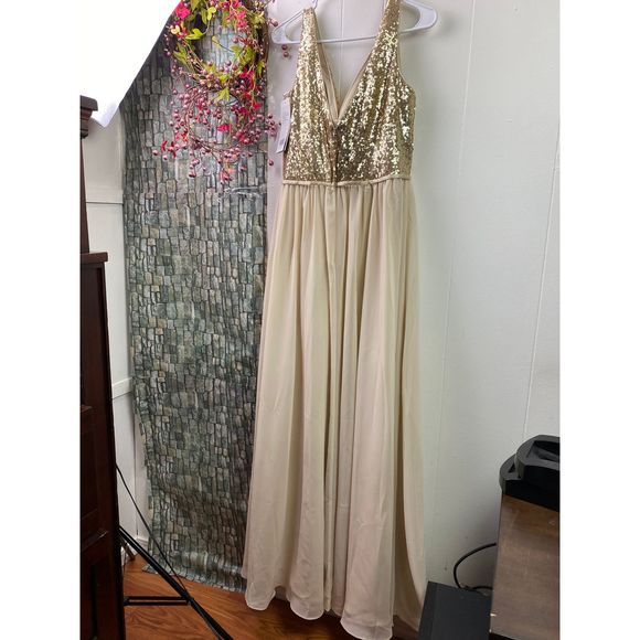 CHRISTINA WU DRESS - Picture 13 of 13